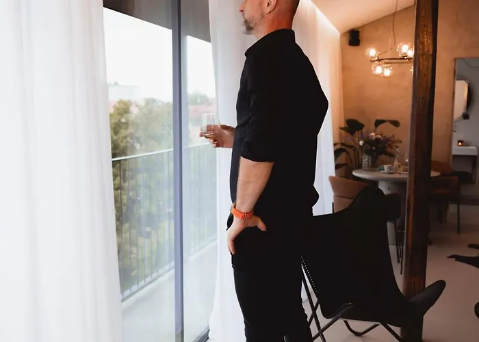 Penthouse Cafe & Vana & Panorama Apartman *