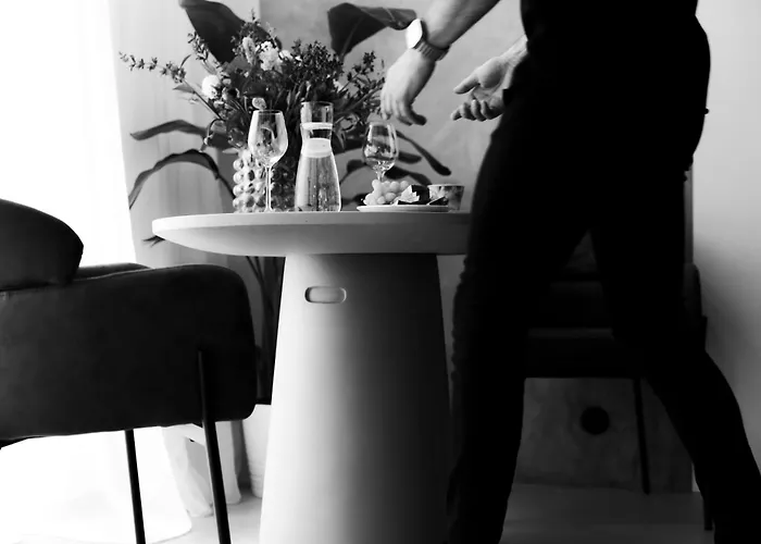 Penthouse Cafe & Vana & Panorama Apartment